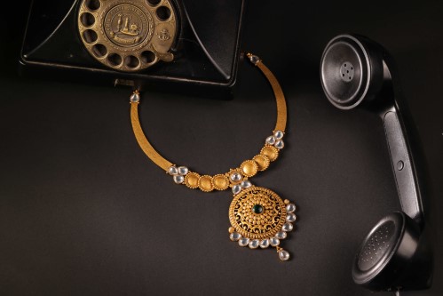 D.A.R antique gold jewellery