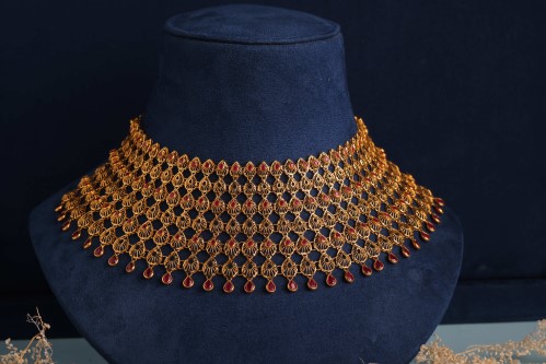 D.A.R temple jewellery with ruby inlay