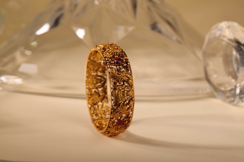 D.A.R Polki uncut diamond jewellery in 22kt gold
